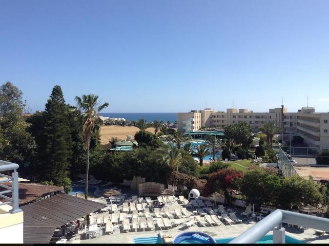 Paphos Studios 外观 照片