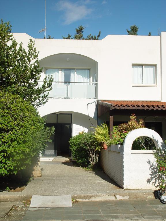 Paphos Studios 外观 照片